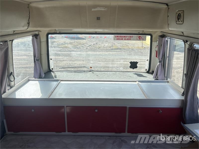 Toyota Coaster Motor Home Asuntoautot ja asuntovaunut