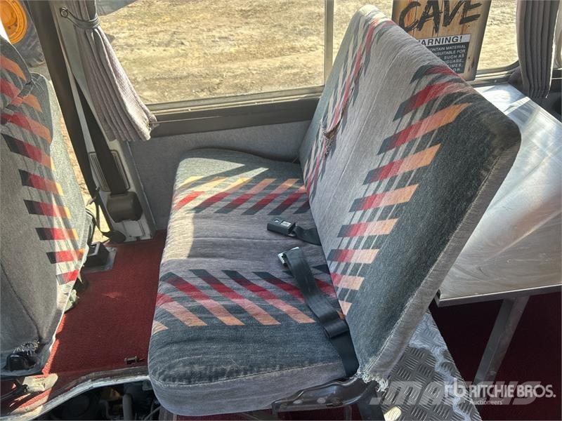 Toyota Coaster Motor Home Asuntoautot ja asuntovaunut