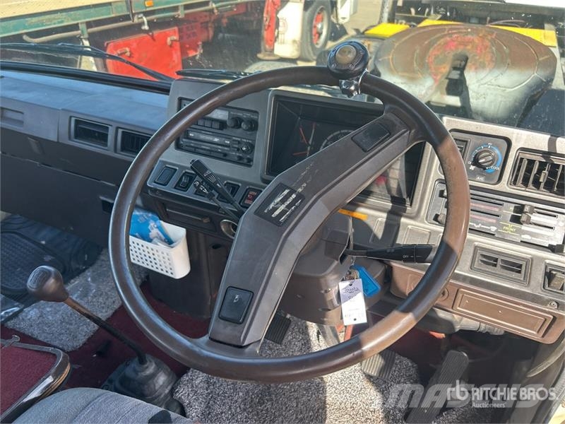 Toyota Coaster Motor Home Asuntoautot ja asuntovaunut