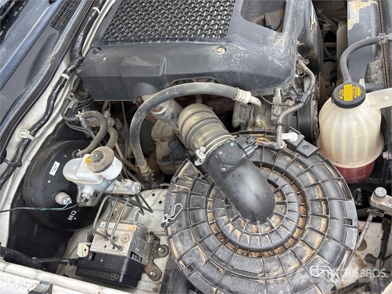 Toyota Hilux Прочие фургоны