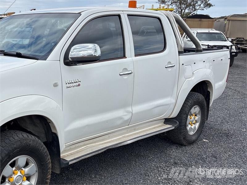 Toyota Hilux Άλλα Vans