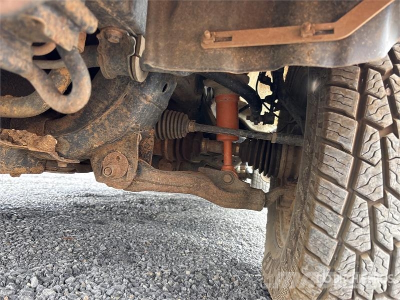 Toyota Hilux Прочие фургоны