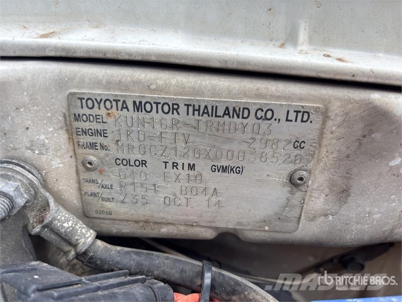 Toyota Hilux Прочие фургоны