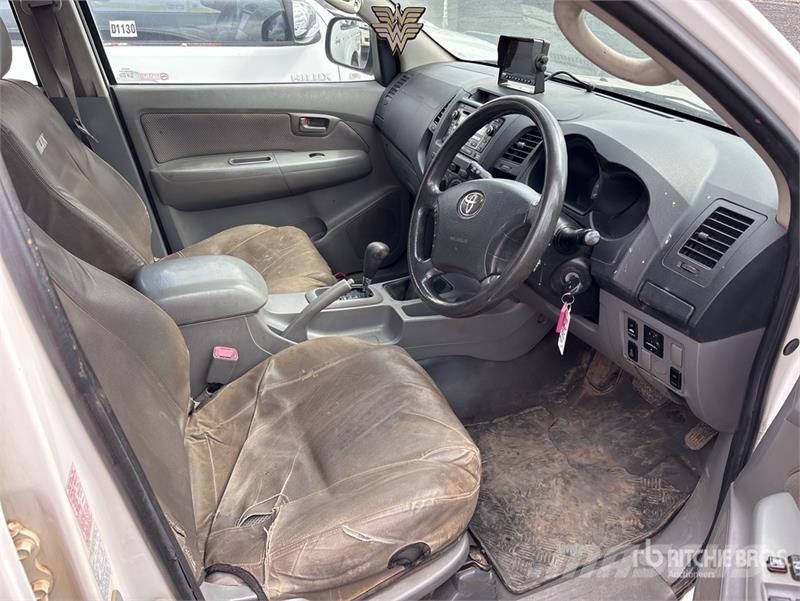 Toyota Hilux Прочие фургоны