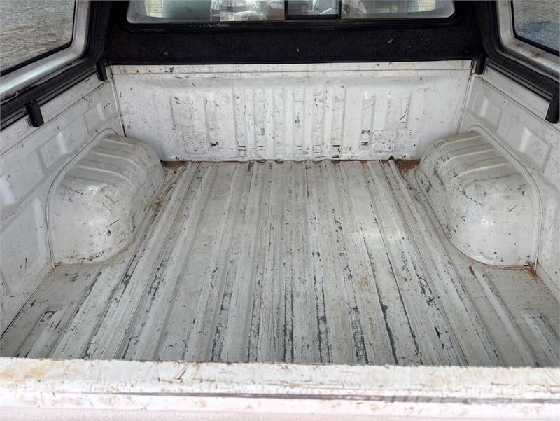 Toyota Hilux Прочие фургоны