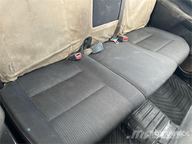Toyota Hilux Прочие фургоны