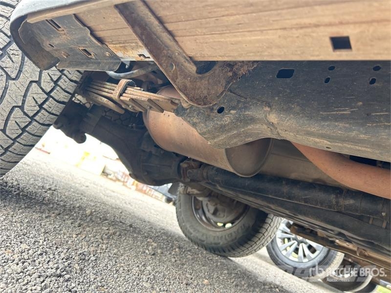 Toyota Hilux Прочие фургоны