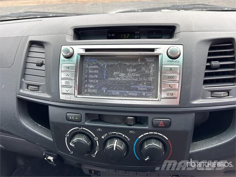 Toyota Hilux Прочие фургоны