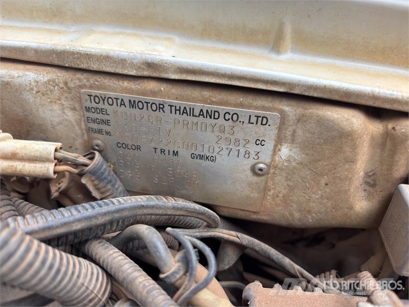 Toyota Hilux Прочие фургоны