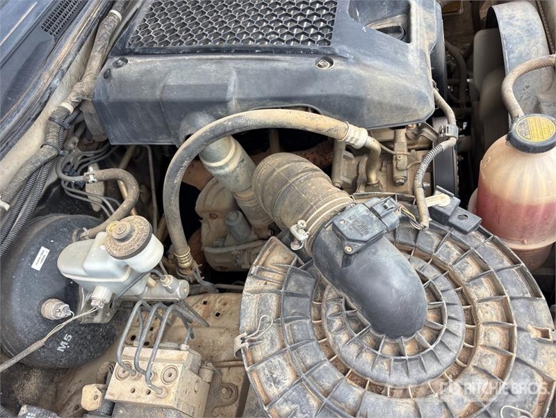Toyota Hilux Прочие фургоны