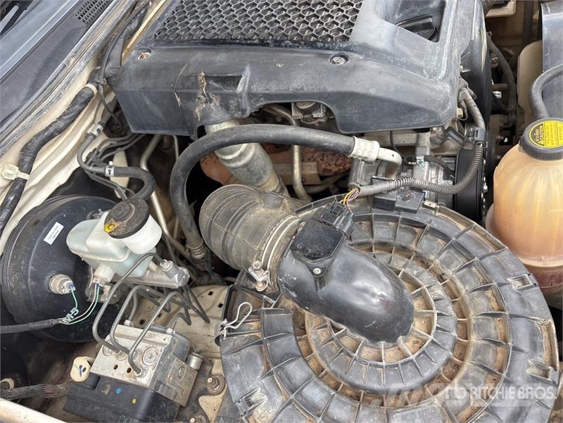 Toyota Hilux Прочие фургоны