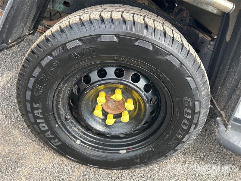 Toyota Hilux Прочие фургоны