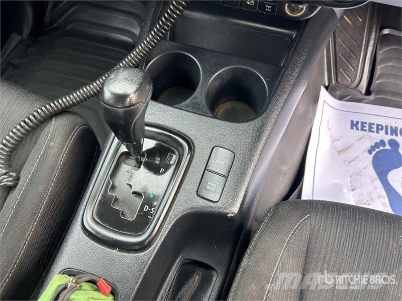 Toyota Hilux Прочие фургоны