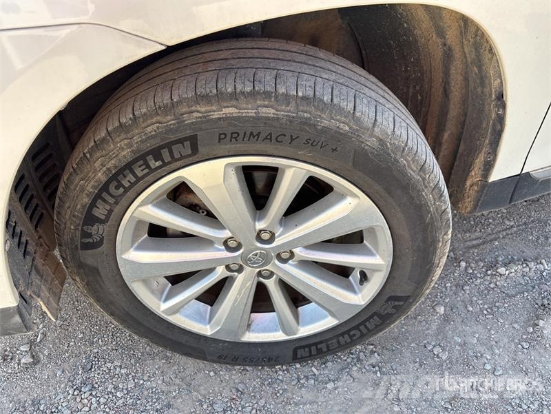 Toyota Kluger Grande AWD SUV Auto