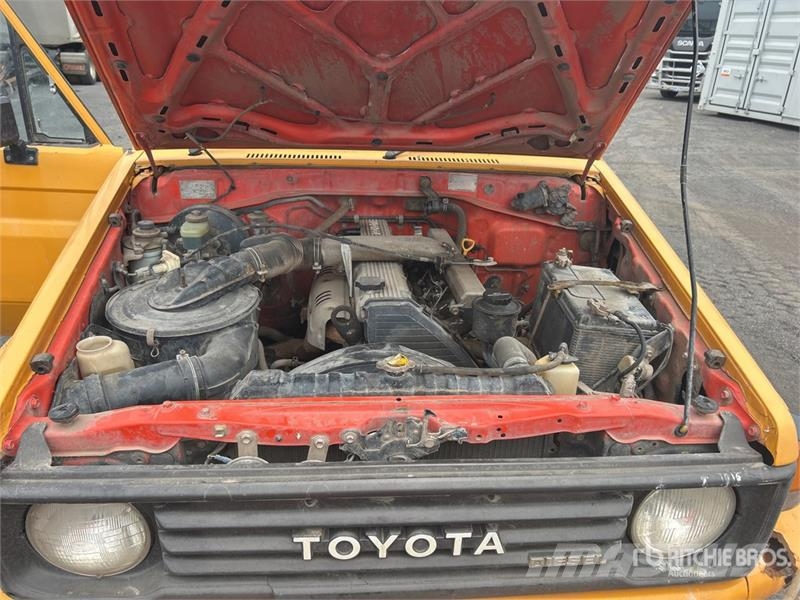 Toyota LandCruiser 75 Series Troop Carrier 4WD SUV Auto