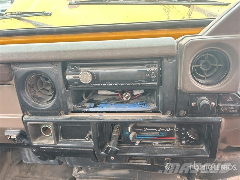 Toyota LandCruiser 75 Series 4x4 Pickup Furgoni altro