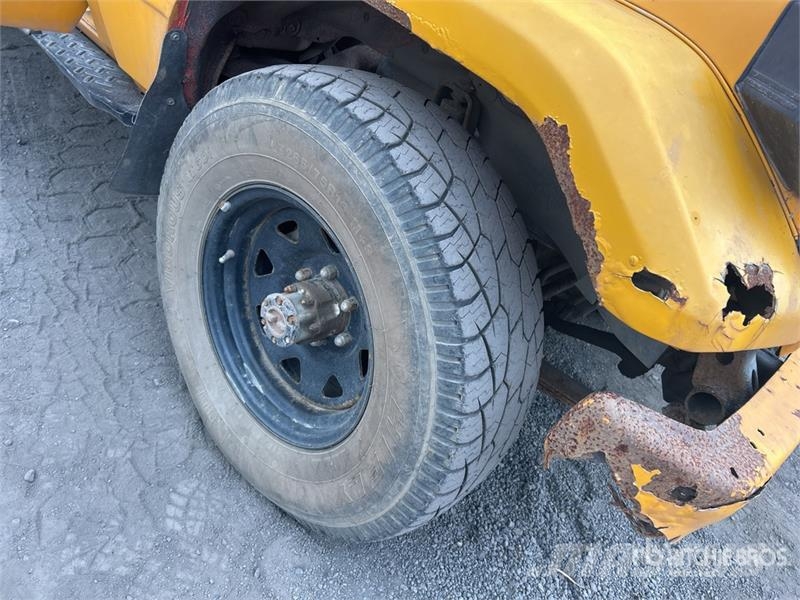 Toyota LandCruiser 75 Series Troop Carrier 4WD SUV Auto