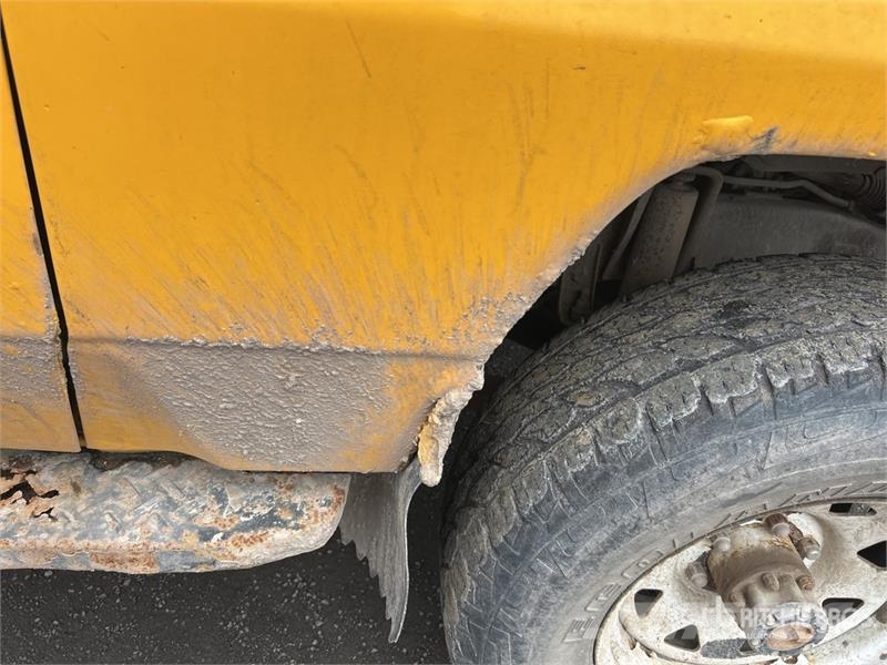 Toyota LandCruiser 75 Series Troop Carrier 4WD SUV Auto