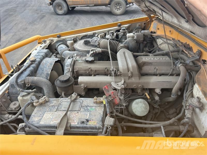 Toyota LandCruiser 75 Series 4x4 Pickup Furgoni altro