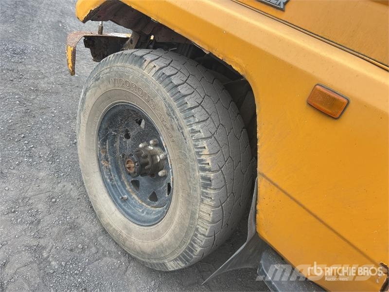 Toyota LandCruiser 75 Series Troop Carrier 4WD SUV Auto