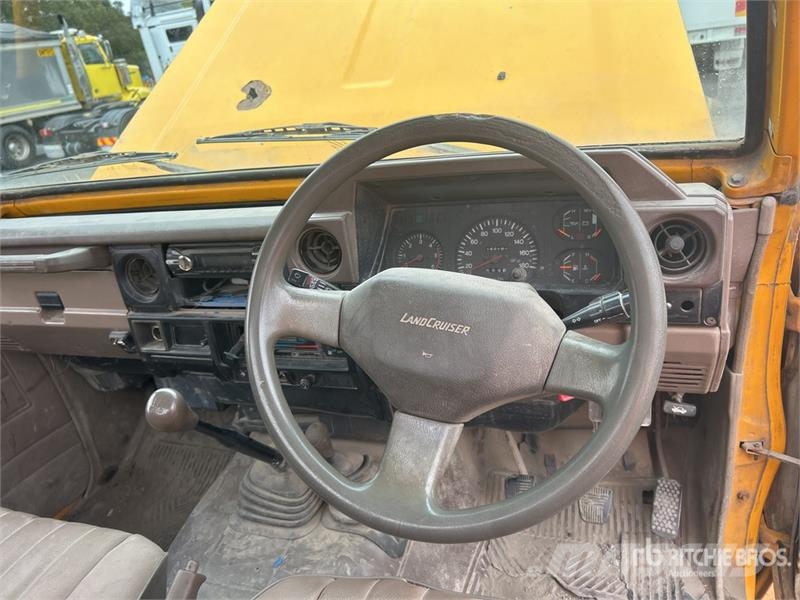 Toyota LandCruiser 75 Series 4x4 Pickup Furgoni altro