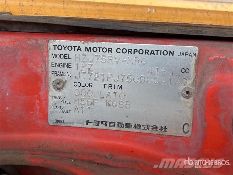 Toyota LandCruiser 75 Series Troop Carrier 4WD SUV Auto