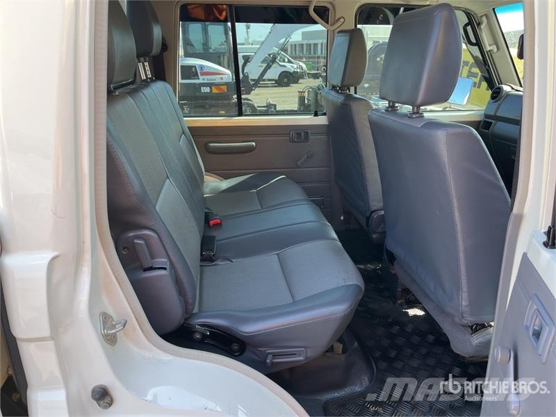Toyota LandCruiser 79 Series 4x4 Dual Cab Pickup أخرى