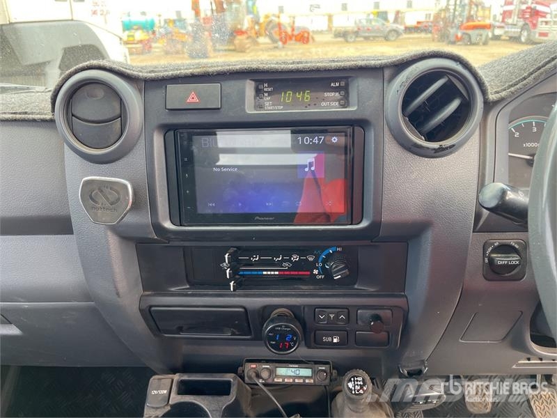 Toyota LandCruiser 79 Series GXL 4x4 Pickup Outros