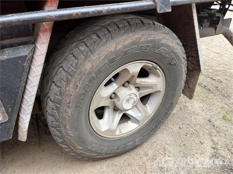 Toyota LandCruiser 79 Series GXL 4x4 Pickup Outros
