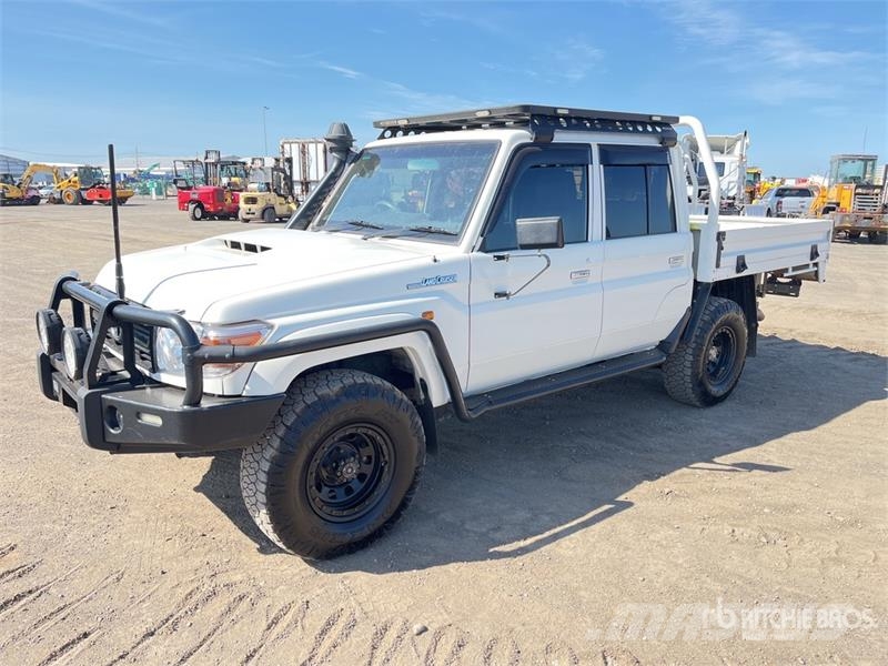 Toyota LandCruiser 79 Series 4x4 Dual Cab Pickup أخرى