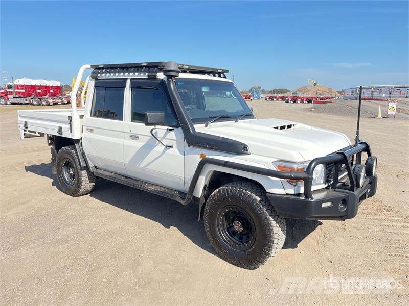 Toyota LandCruiser 79 Series 4x4 Dual Cab Pickup أخرى