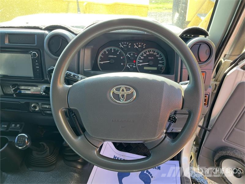Toyota LandCruiser 79 Series 4x4 Dual Cab Pickup أخرى