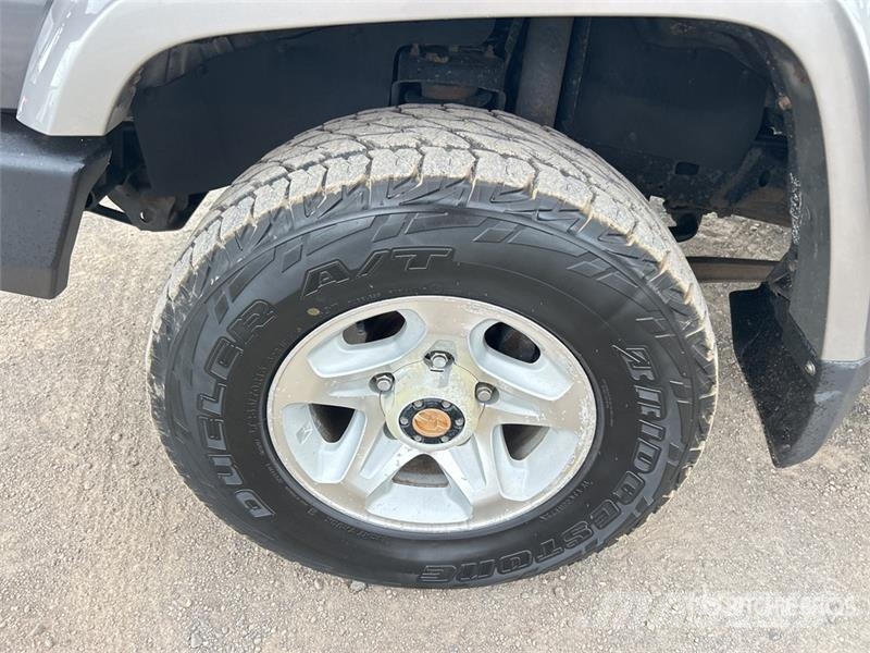 Toyota LandCruiser 79 Series GXL 4x4 Pickup Прочие фургоны