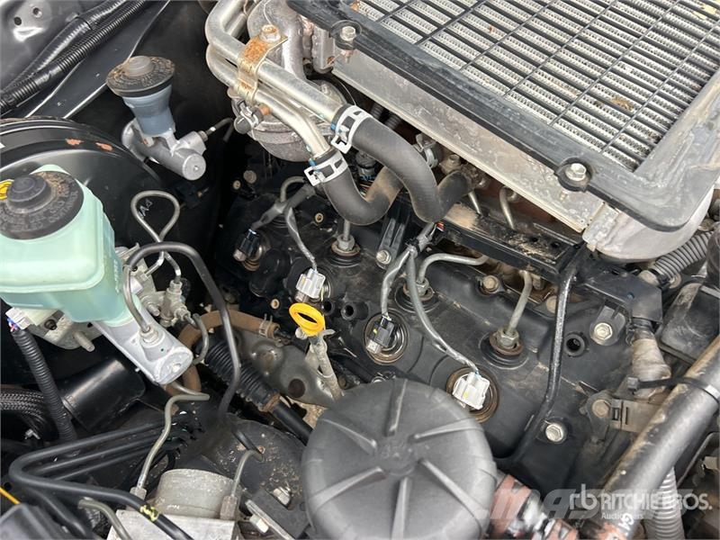 Toyota LandCruiser 79 Series GXL 4x4 Pickup Прочие фургоны