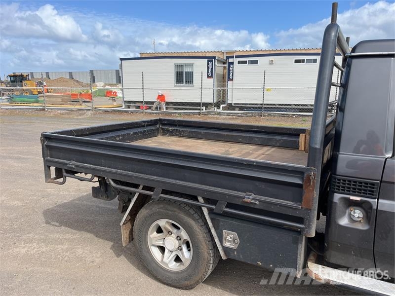 Toyota LandCruiser 79 Series GXL 4x4 Pickup Outros