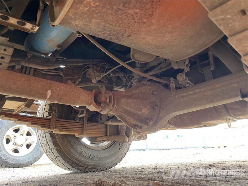 Toyota LandCruiser 79 Series GXL 4x4 Pickup Outros