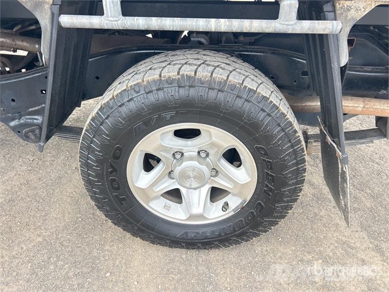Toyota LandCruiser GXL 4x4 Pickup Прочие фургоны