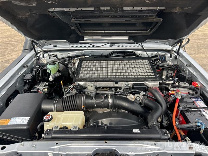 Toyota LandCruiser GXL 4x4 Pickup Прочие фургоны