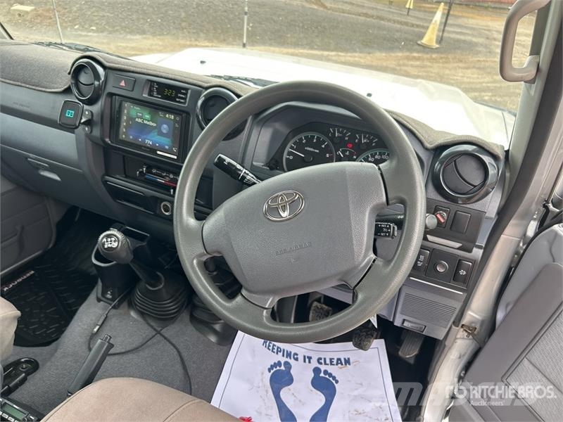 Toyota LandCruiser GXL 4x4 Pickup Прочие фургоны