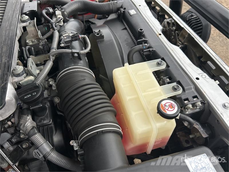 Toyota LandCruiser GXL 4x4 Pickup Прочие фургоны