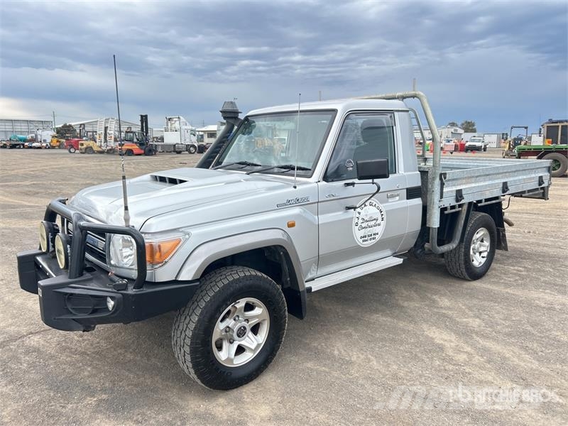 Toyota LandCruiser GXL 4x4 Pickup Прочие фургоны