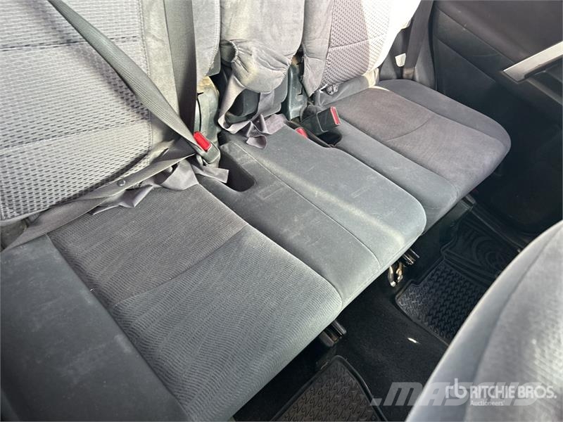 Toyota LandCruiser Prado GXL 4x4 SUV PKWs