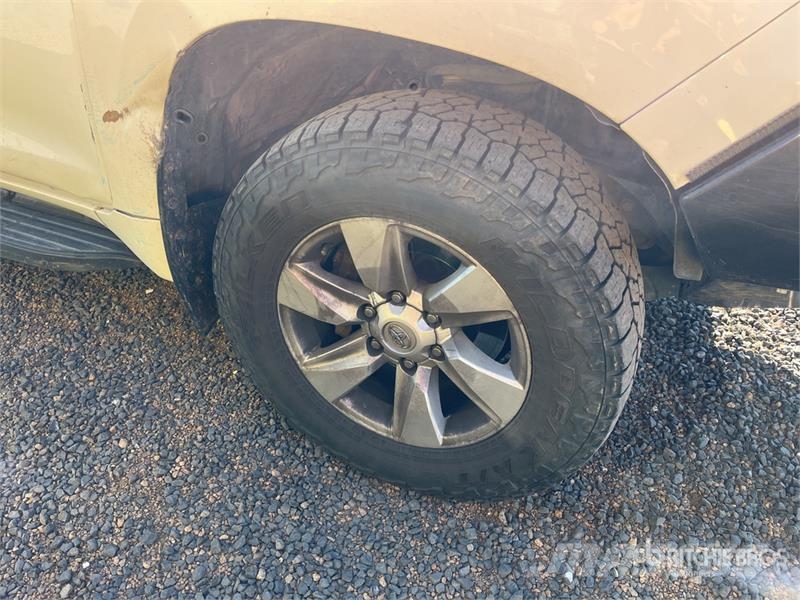 Toyota LandCruiser Prado GXL 4x4 GXL SUV 汽车