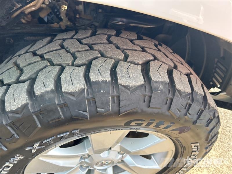 Toyota LandCruiser Prado GXL 4x4 SUV PKWs