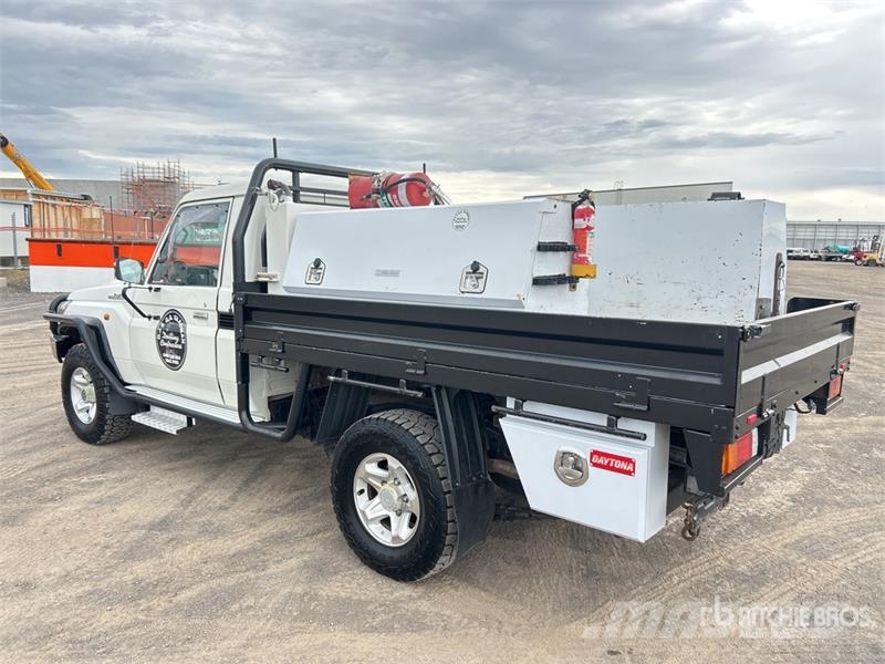 Toyota LandCruiser WorkMate 4x4 Pickup その他