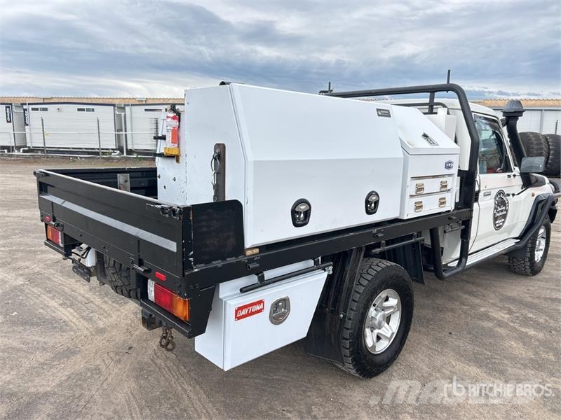 Toyota LandCruiser WorkMate 4x4 Pickup その他