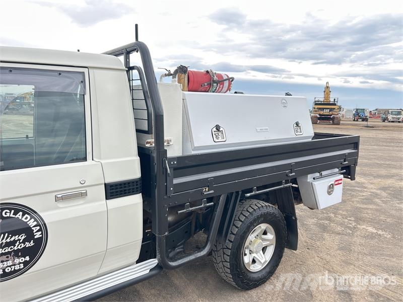 Toyota LandCruiser WorkMate 4x4 Pickup その他