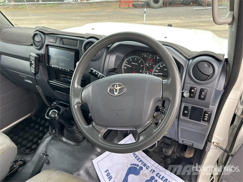 Toyota LandCruiser WorkMate 4x4 Pickup その他