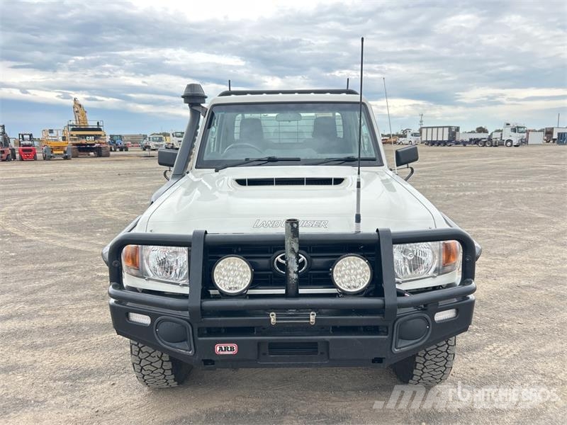 Toyota LandCruiser WorkMate 4x4 Pickup その他