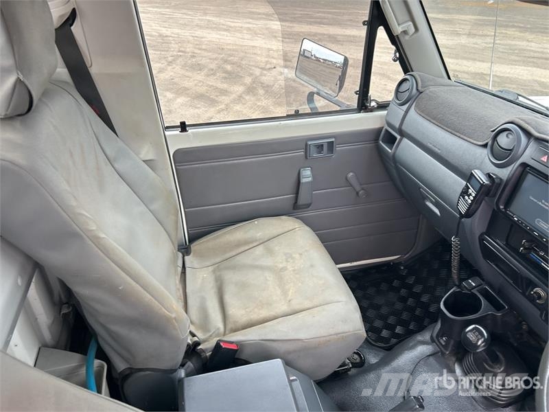 Toyota LandCruiser WorkMate 4x4 Pickup その他
